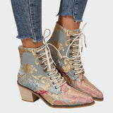 Botines de cuero con diseño floral