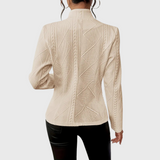 Graça - Abrigo con Elegantes Detalles