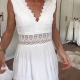 Kim - Vestido de Encaje con Escote en Forma de V