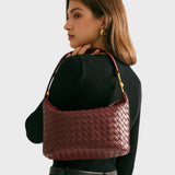 Isa - Burgundy Elegance