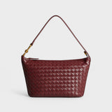 Isa - Burgundy Elegance