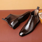 João - Elegante Botín