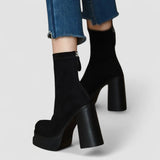 Olga - Botas de diseño moderno con la suavidad de la gamuza