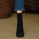 Olga - Botas de diseño moderno con la suavidad de la gamuza