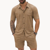 Conjunto Retro de Camisa y Pantalones Cortos
