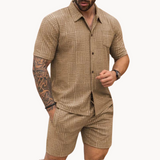 Conjunto Retro de Camisa y Pantalones Cortos