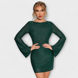 Vestido de lentejuelas con diseño de espalda descubierta